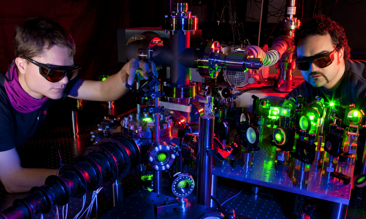 LENS - European Laboratory for Non-Linear Spectroscopy